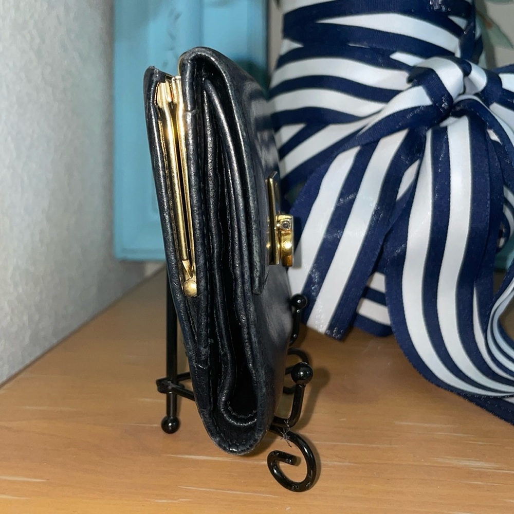 Salvatore Ferragamo Vintage Gancini Trifold Wallet Black Leather Made in Italy - Picture 5 of 13